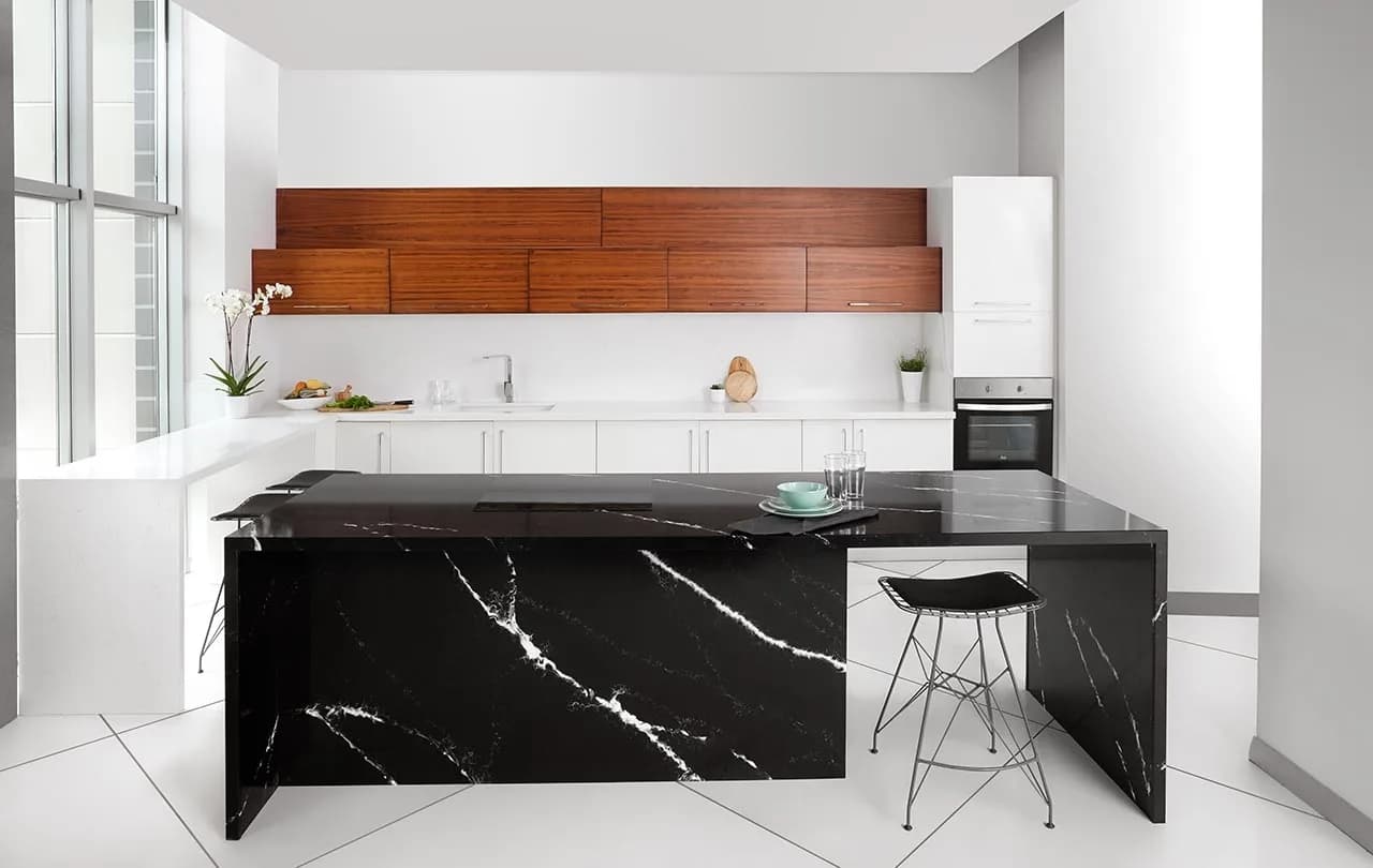 Belenco Marquina Tierra 9219 kuvars tezgah uygulama örneği 1 (üretici görseli)