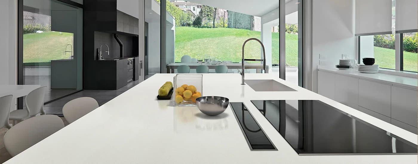 Çimstone Iglo 335 kuvars tezgah uygulama örneği 1 (üretici görseli)