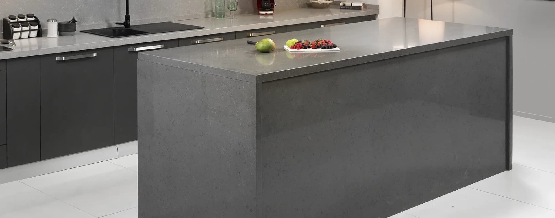 Çimstone Ares 930 kuvars tezgah uygulama örneği 1 (üretici görseli)