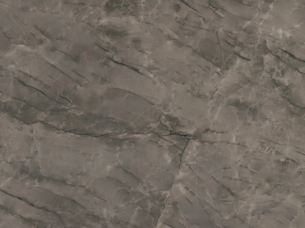 Dekton Kobuk ultra kompakt tezgah, yüzey ve desenin yakın çekimi (üretici görseli)