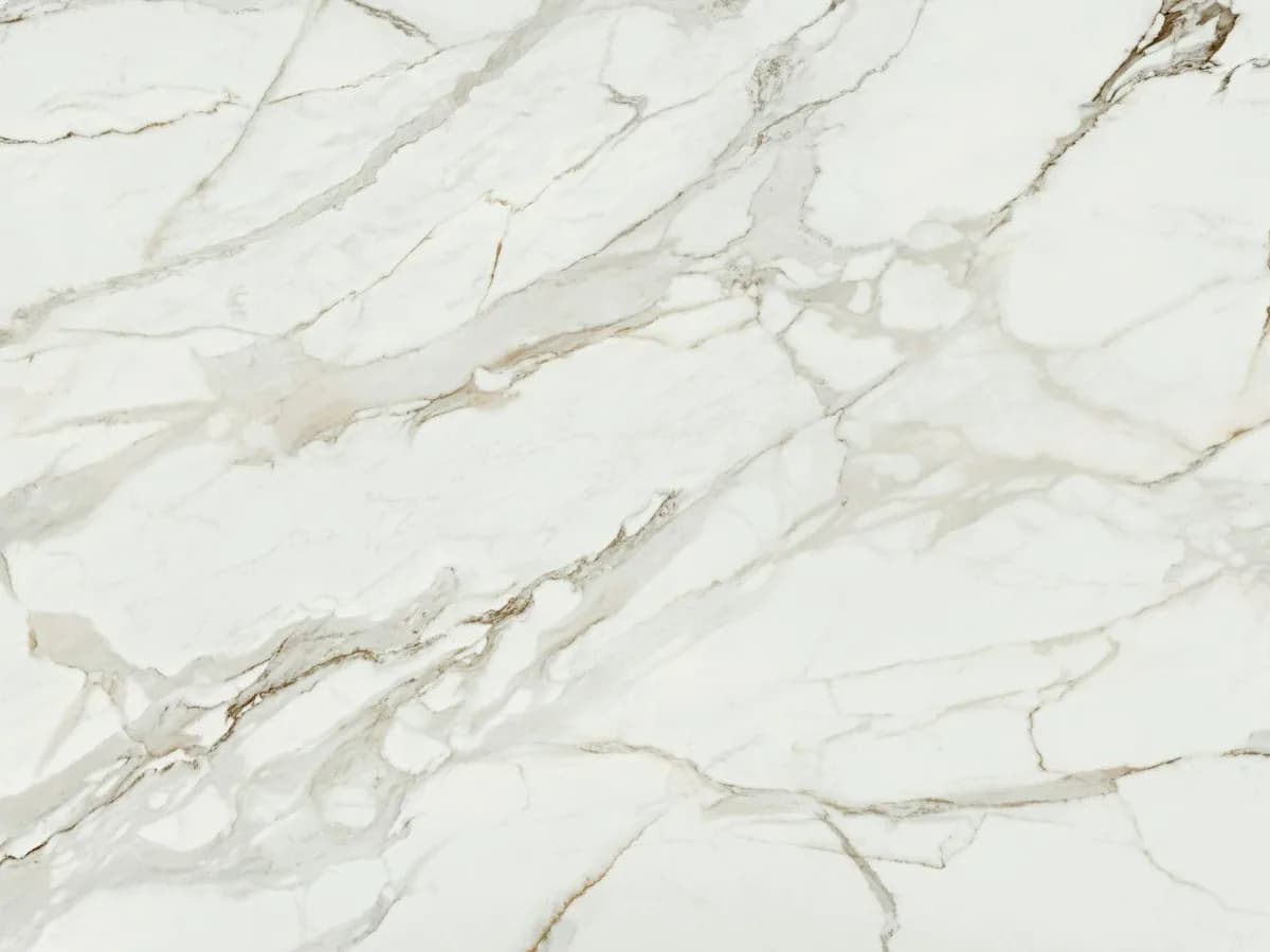 Dekton Lucid ultra kompakt tezgah, yüzey ve desenin yakın çekimi (üretici görseli)