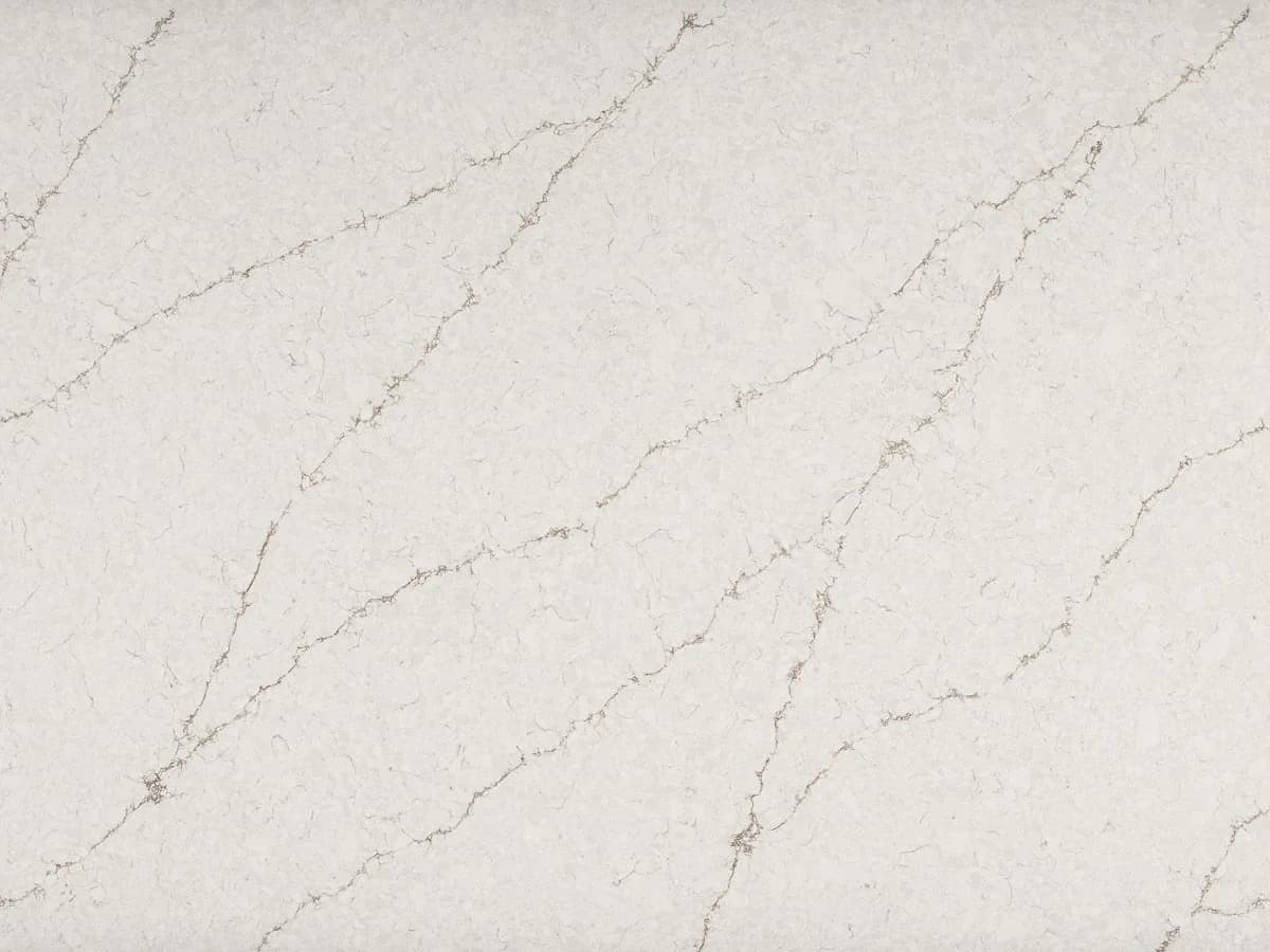 Çimstone Milos 295 kuvars tezgah, yüzey ve desenin yakın çekimi (üretici görseli)