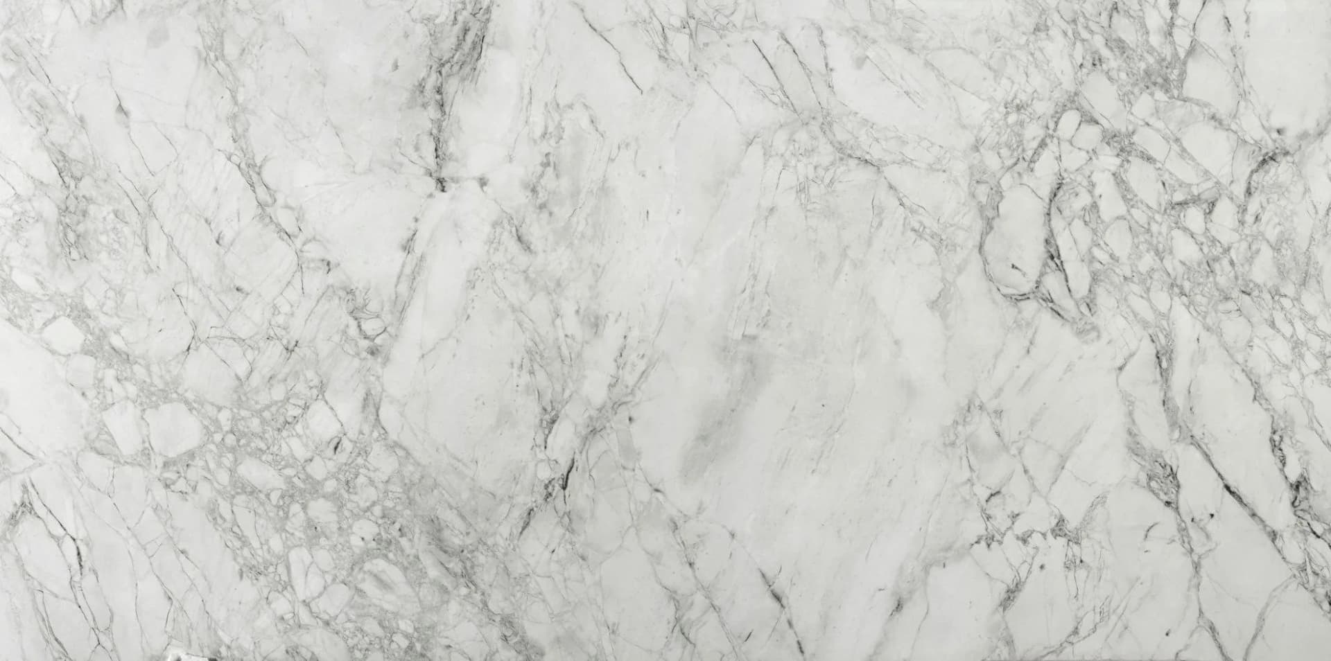 Dekton Bergen ultra kompakt tezgah, plakanın tamamı (üretici görseli)